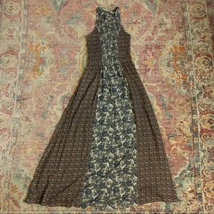 Women’s Sleeveless Maxi Dress. Size Small.